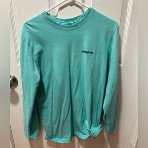 Patagonia long sleeve aqua shirt. Size small